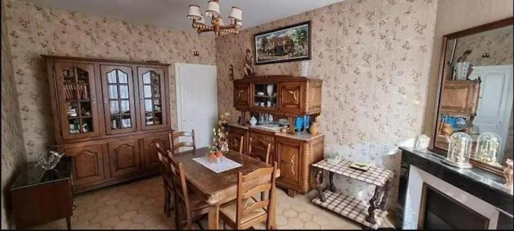 Chambre Tout Equipee Apartment Lacroix-sur-Meuse Luaran gambar
